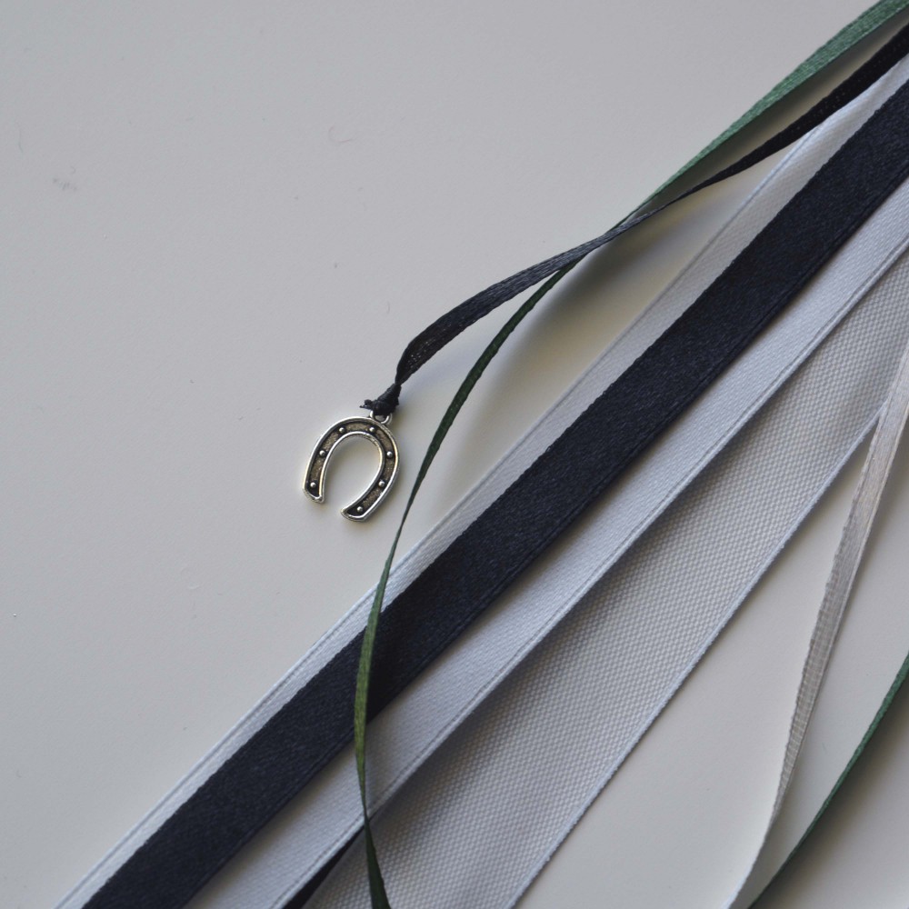 Χειροποίητο Γούρι Καλή Χρονιά με Πέταλο Εποχιακά