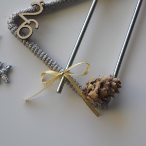 Χειροποίητο Γούρι Τρίγωνο Κουκουνάρι 2026 Εποχιακά