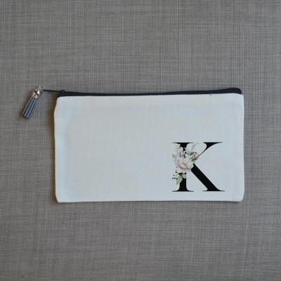 Τσαντάκι Γράμμα Κ με Λουλούδια