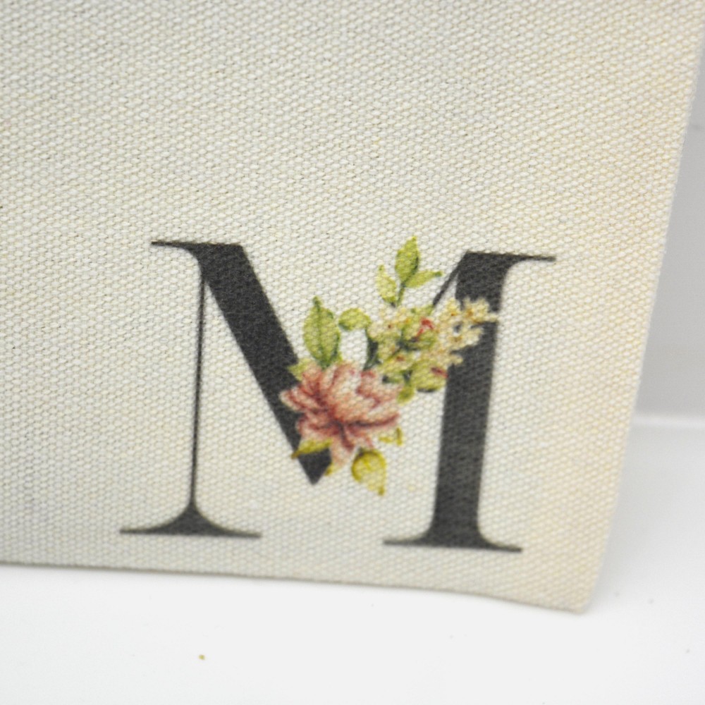 Τσαντάκι Γράμμα Μ με Λουλούδια Τσαντάκια-Νεσεσέρ
