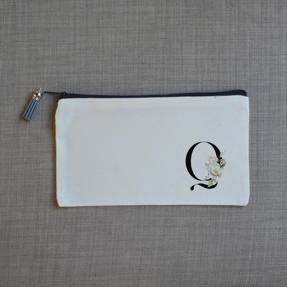 Τσαντάκι Γράμμα Ω με Λουλούδια Δώρα